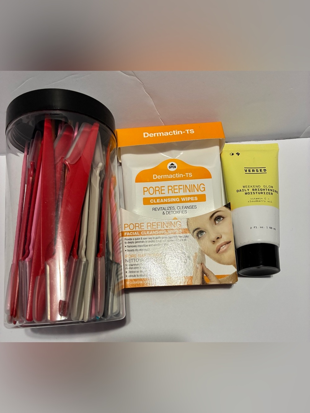 Beauty Bundle NEW: Facial Razors Set + Dermactin-TS Pore Wipes + Versed